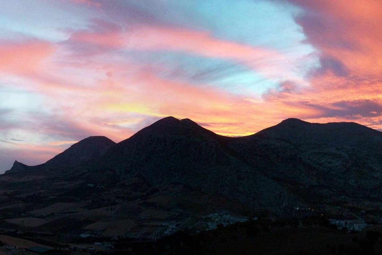 Valle de Abdalagís Mirador De La Eraゲストハウス エクステリア 写真